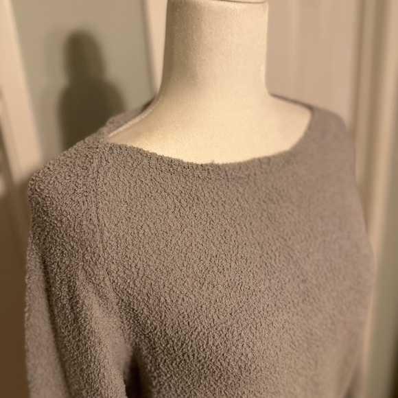 All Row Gray Fuzzy Sweater Size Medium - Picture 3 of 5